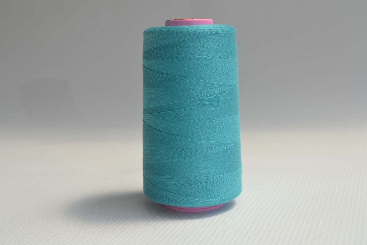 Швейные нитки разных цветов 830