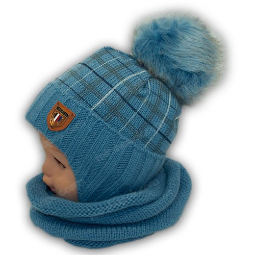 Вязаная шапка на завязках и хомут Вязаная шапка на завязках и хомут