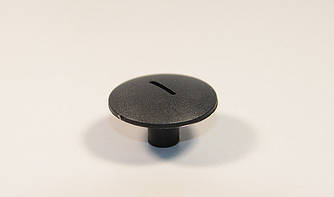 Кліпса кріплення передніх підкрилків (чорна з прорізом) — RENAULT 7703081054