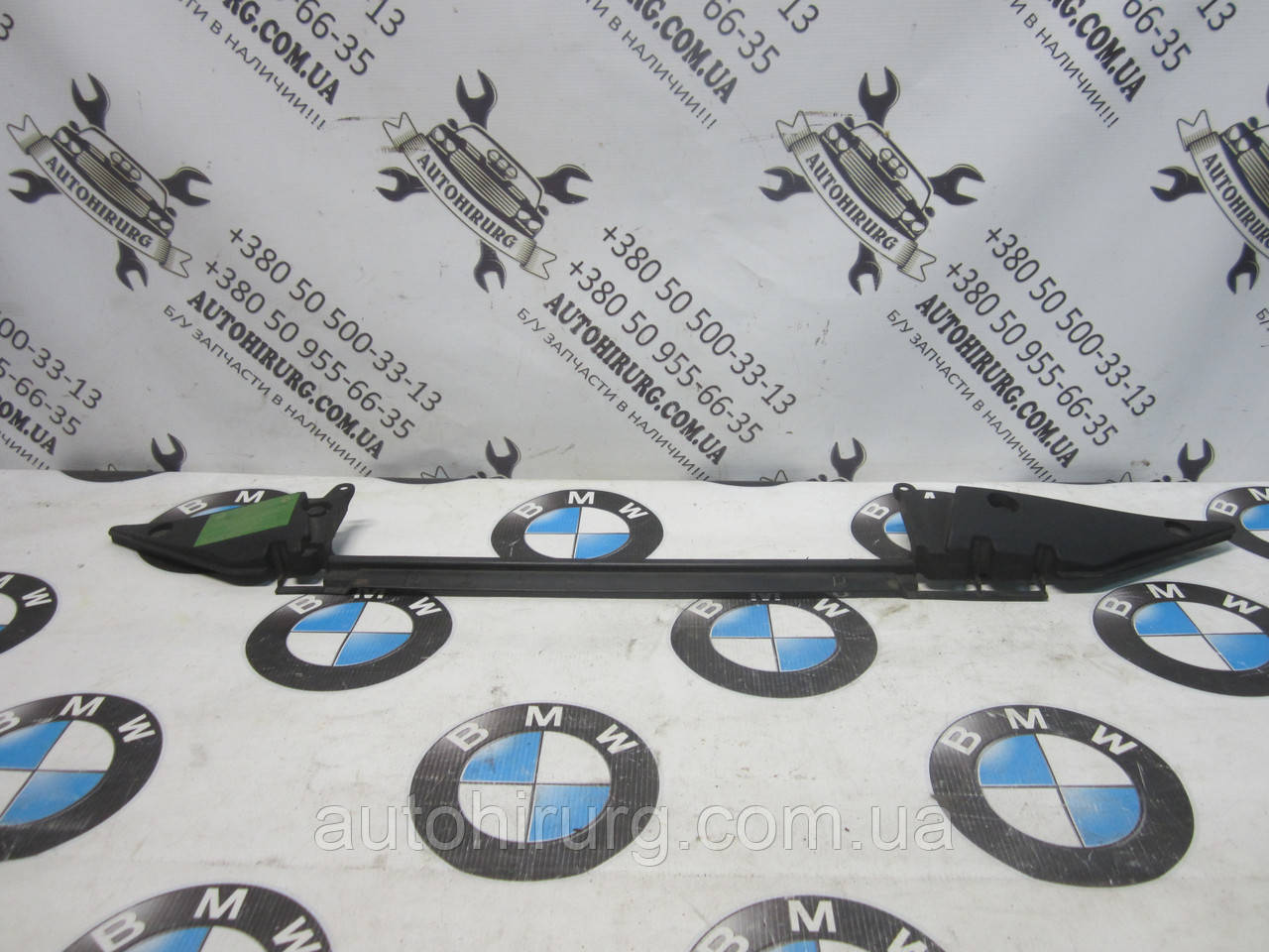 Кронштейн радіатора води BMW E53 X-Series (1439117)