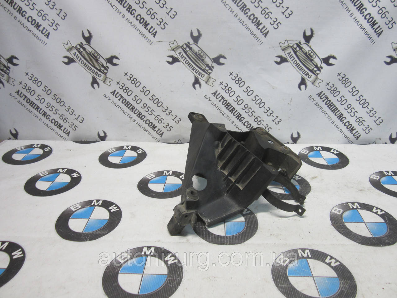 Кронштейн оливного фільтра BMW E53 X-Series (8250435)