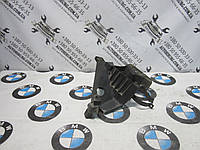 Кронштейн масляного фильтра BMW E53 X-Series (8250435)