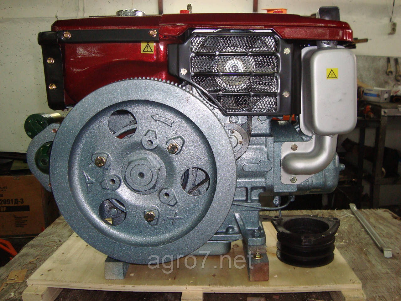 Двигатель ДД190В 10л.с.(ручной стартер) - фото 1 - id-p32492381