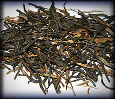 Китайський червоний чай Імператорський Юнань в оригінальному пакованні 100 грамів