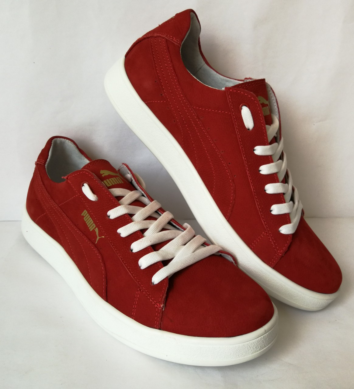 Puma classic! Відмінної якості Чоловічі кросівки, 41 розм натуральна шкіра червоного кольору в стилі Пума класик!