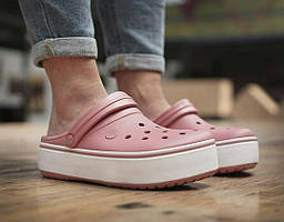Жіночі рожеві крокси модні на платформі, стильні сабо Crocs Platform оригінал, в асортименті