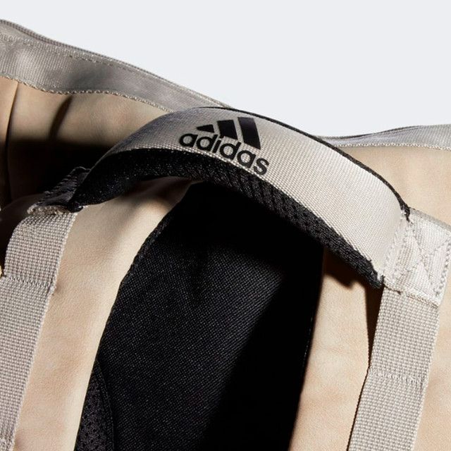 Рюкзак Adidas Iconic Premium Backpack Рюкзак Adidas Iconic Premium Backpack