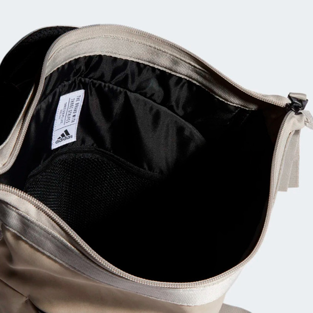 Рюкзак Adidas Iconic Premium Backpack Рюкзак Adidas Iconic Premium Backpack