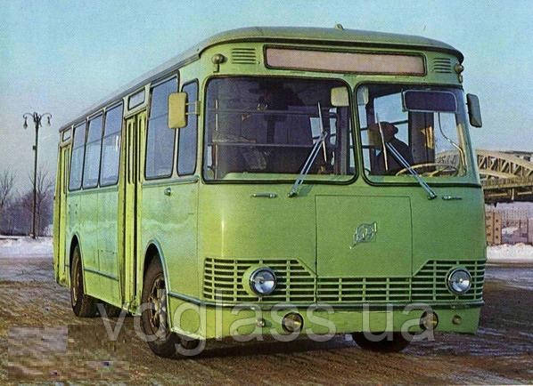 ЛіАЗ 677 лобове скло від українського виробника автостекла