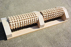 Масажер для ніг на 2 ролики, ручна робота.