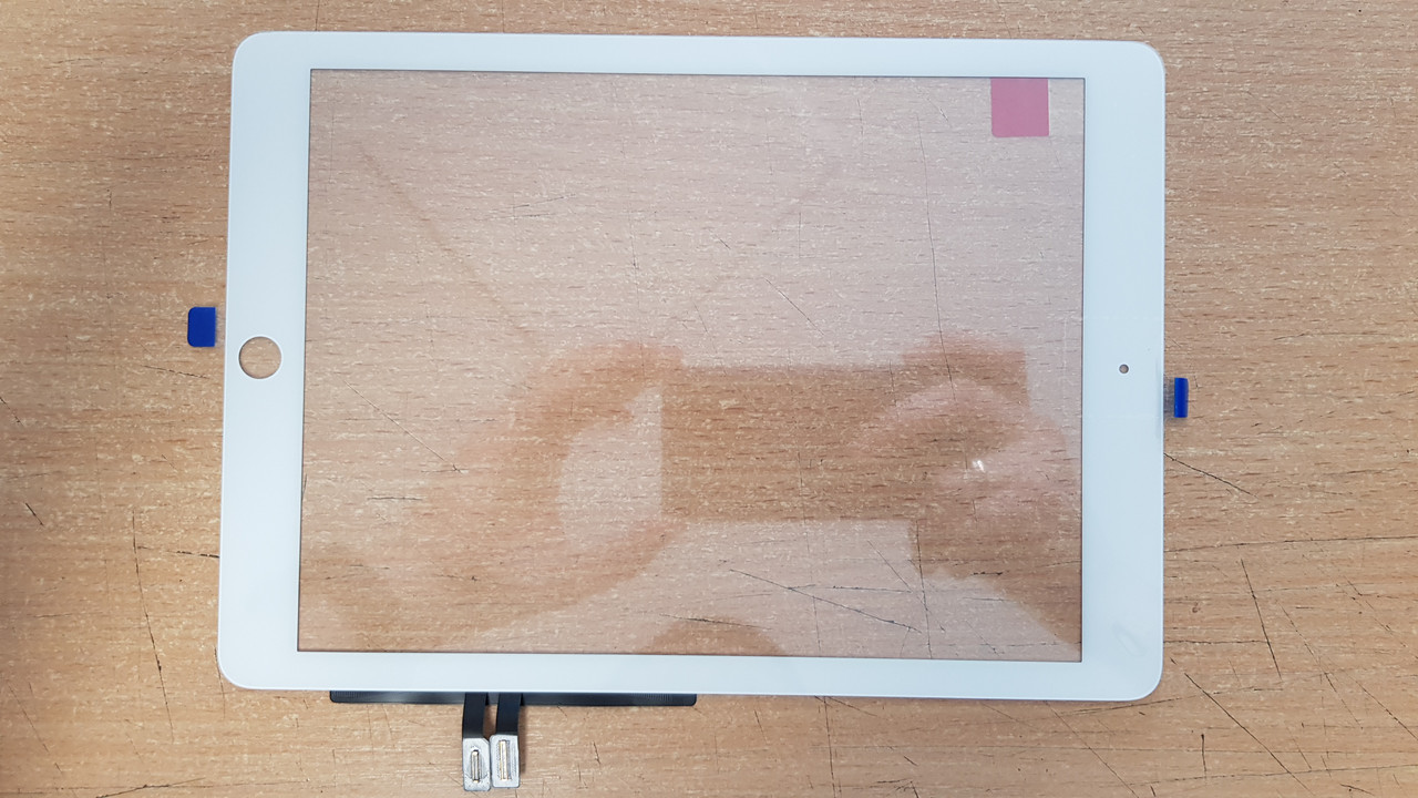 Сенсорное стекло Apple iPad 2018, 6 поколение (A1893/A1954) белое - фото 1 - id-p1028335653