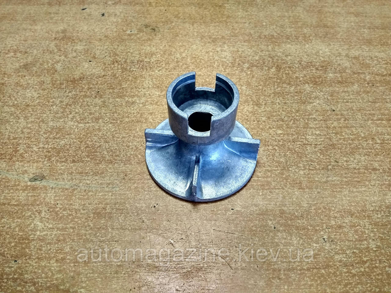 Крильчатка насоса водяного (помпи) УАЗ, ГАЗ 52, ГАЗ 2401 (алюміній), фото 1