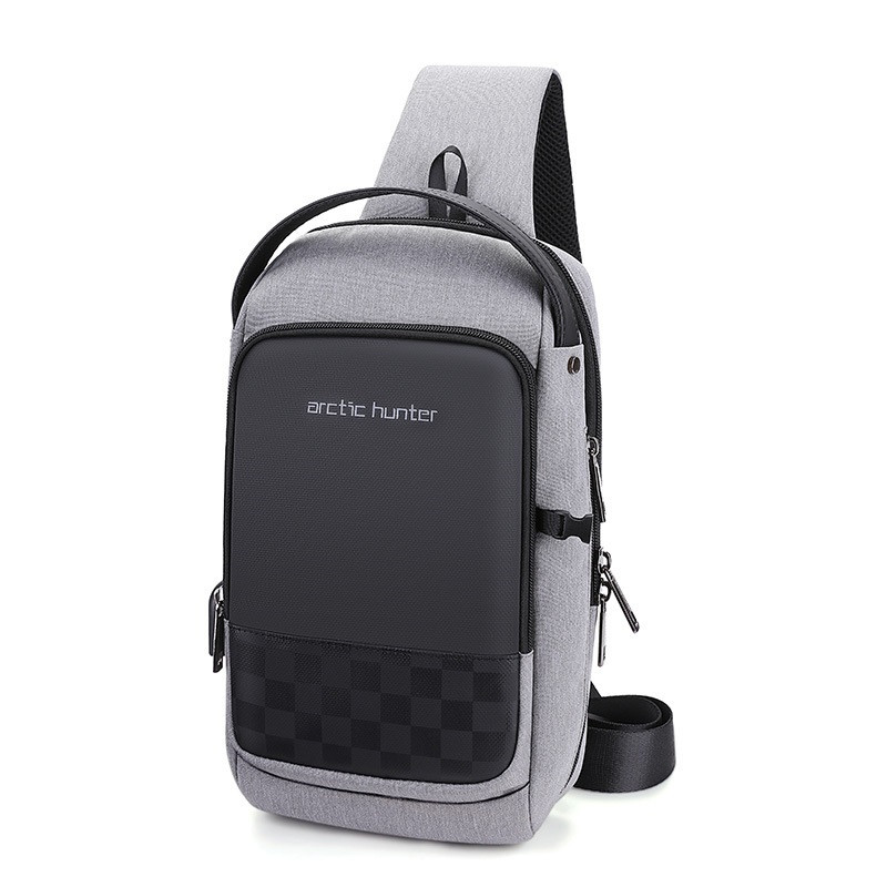 Однолямовий міський рюкзак-барсетка Arctic Hunter XB00105, з USB-портом, вологозахищений, 5 л