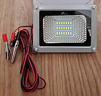 Переносной светодиодный прожектор 12v 10w LED 10w 12v (на зажимах крокодилах)