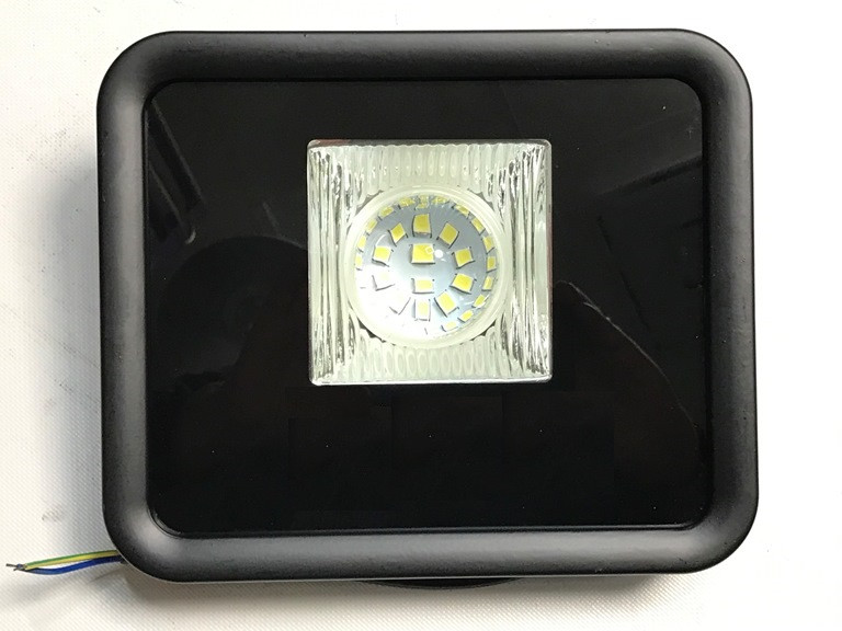 Світлодіодний лінзований прожектор LEON 50 W 6400 K IP65 Код.59051