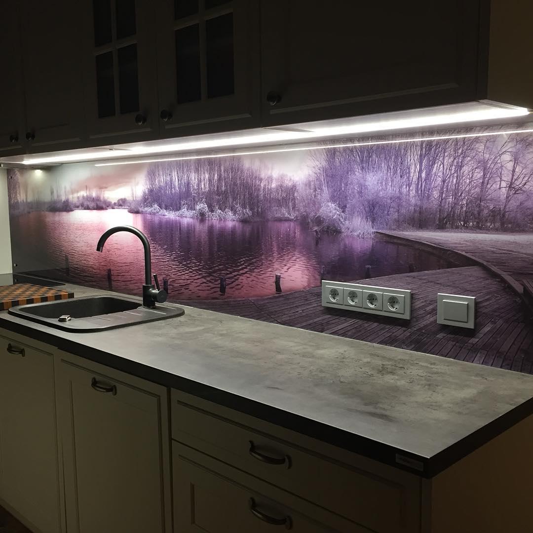 Робоча стінка на кухні зі скла Озеро/Скіналі, фото 1