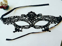 Ажурна жіноча маска на очі мереживна чорна 01