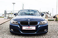 Решетка радиатора BMW E90 рестайл тюнинг ноздри стиль M3 (черный глянц)