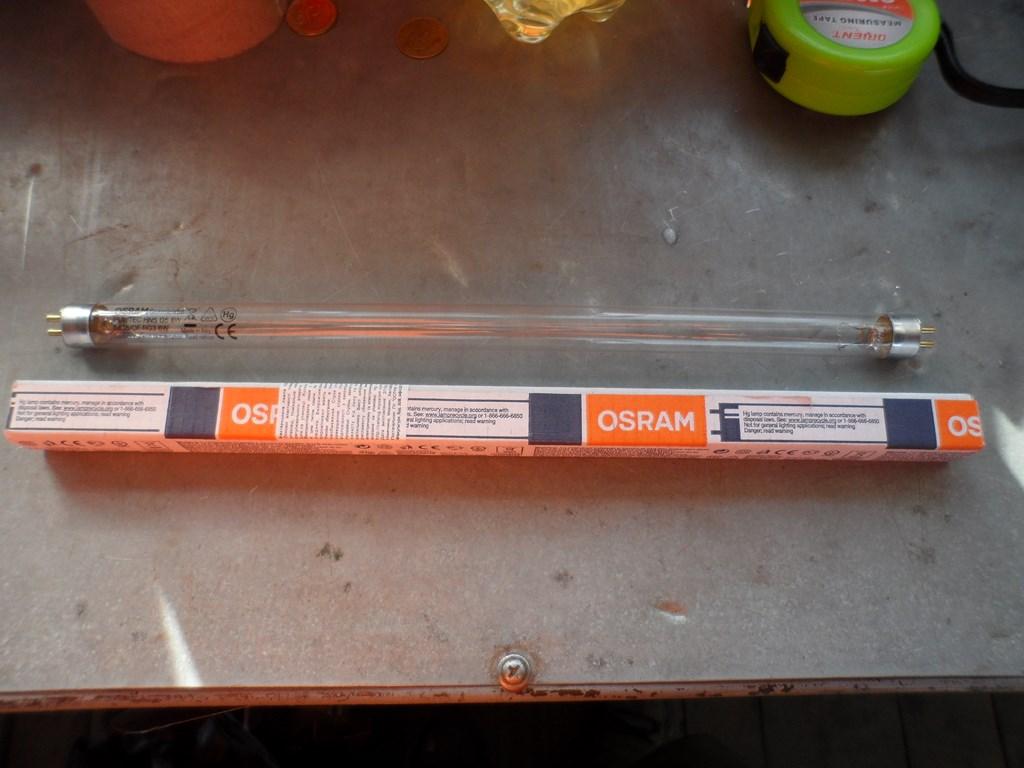 Ультрафіолетова бактерицидна лампа OSRAM HNS 8W G5 (без виділення озону)