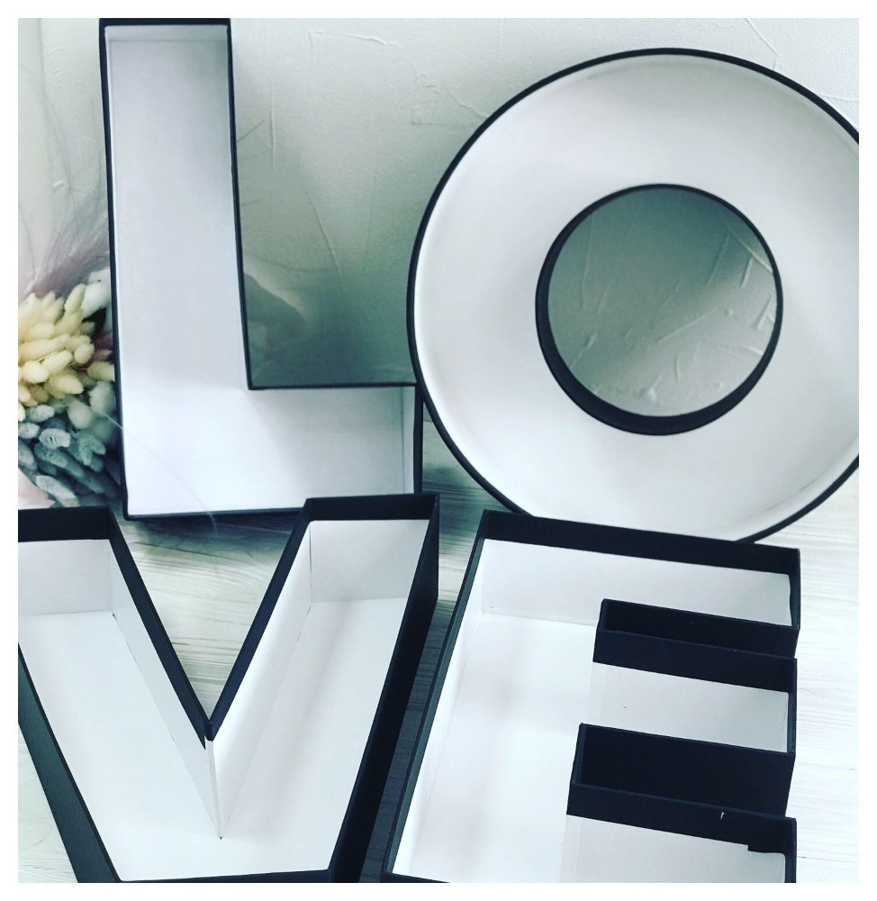 Набір коробок букв "Love" 4 шт.