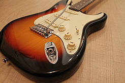 Електрогітара Fender Stratocaster Vintage 64 Sanburst China