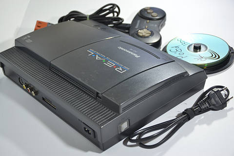 Игровая приставка Panasonic 3DO Interactive Multiplayer FZ-10