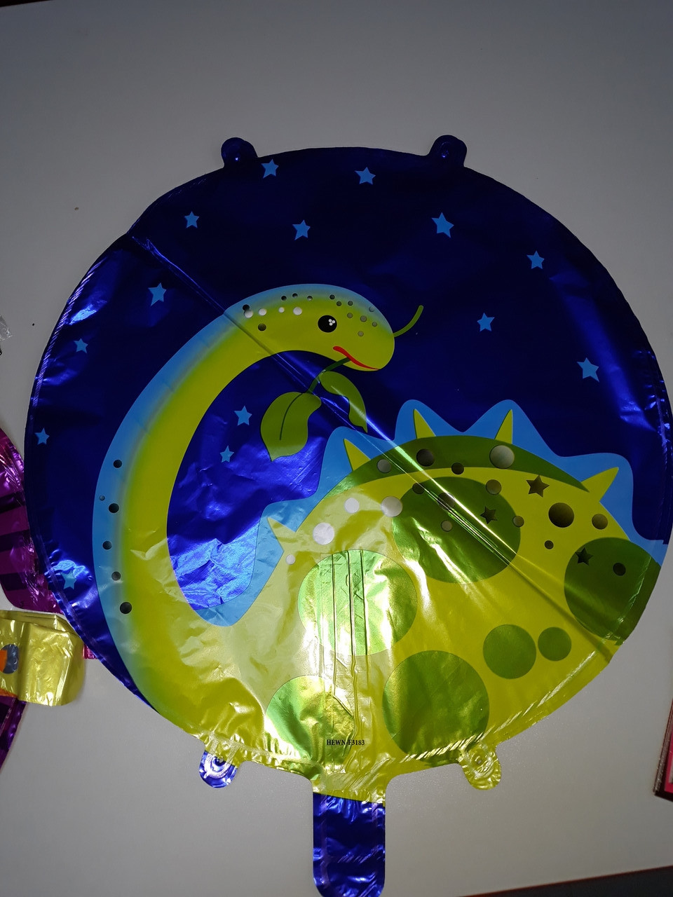 Воздушный шар фольгированный круглый с рисунком динозаврик