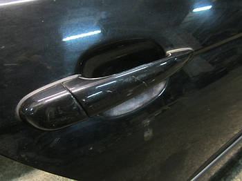 Задня права дверна ручка BMW E46