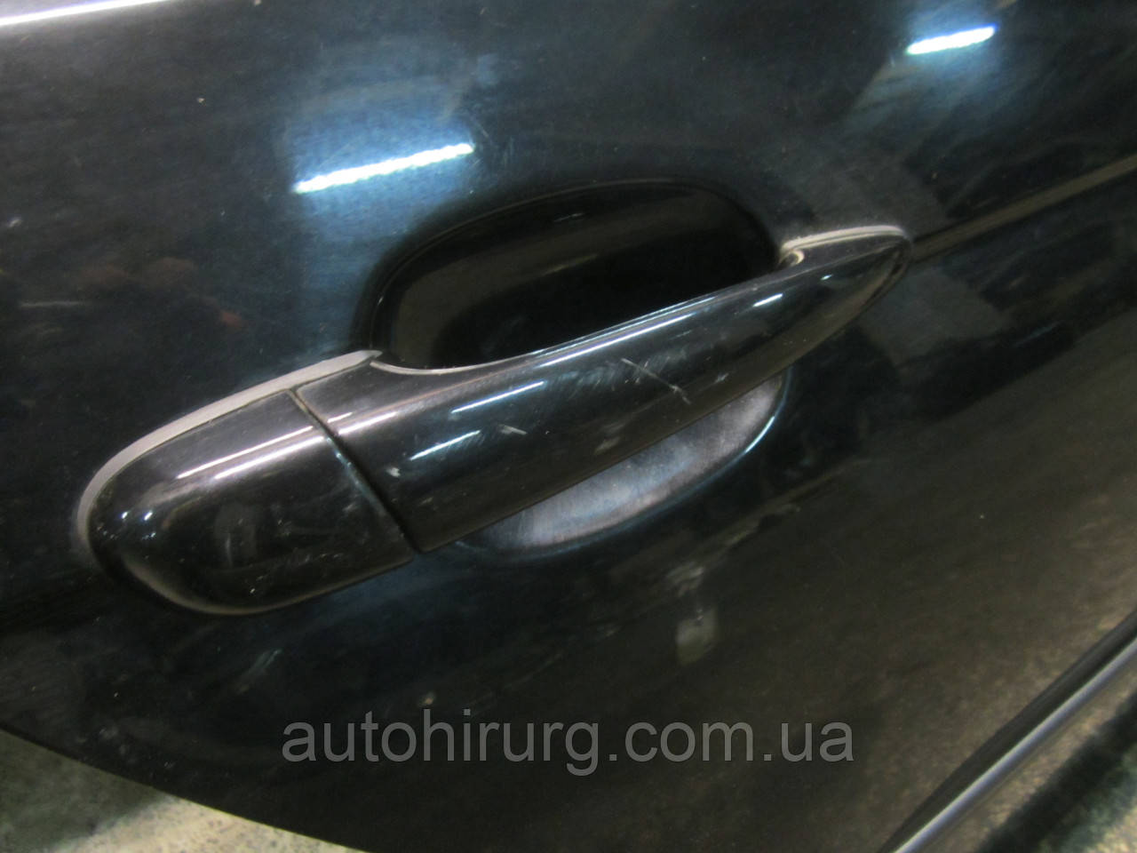 Задня права дверна ручка BMW E46