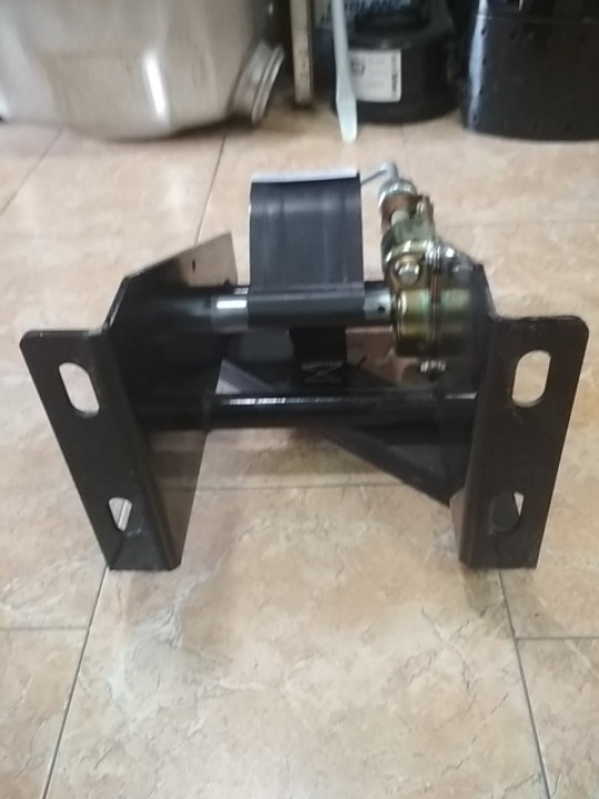 Механізм кріплення запаски під 1 колесо, універсальний, фото 1