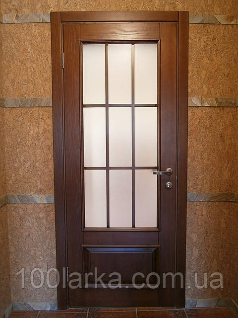  Міжкімнатні дерев'яні двері з масиву ясена. 