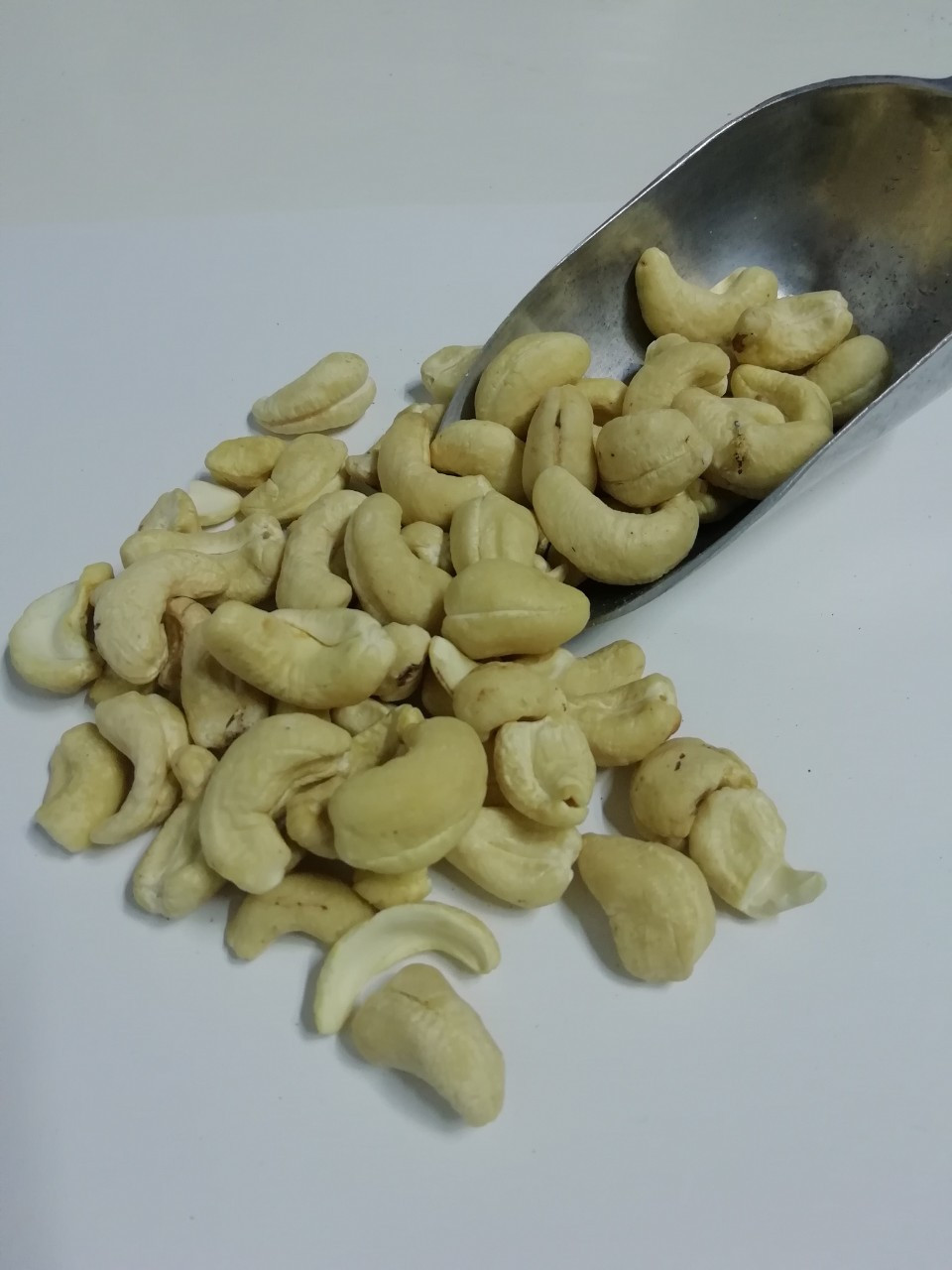 Кешью сушеной, кешью, cashews оптом cashews 1 кг: продажа, цена в ...