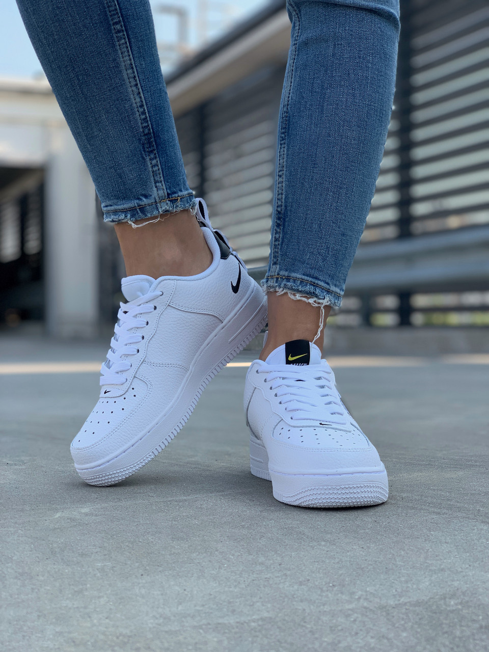 Nike Air Force 1 07 LV8 Overbranding ID