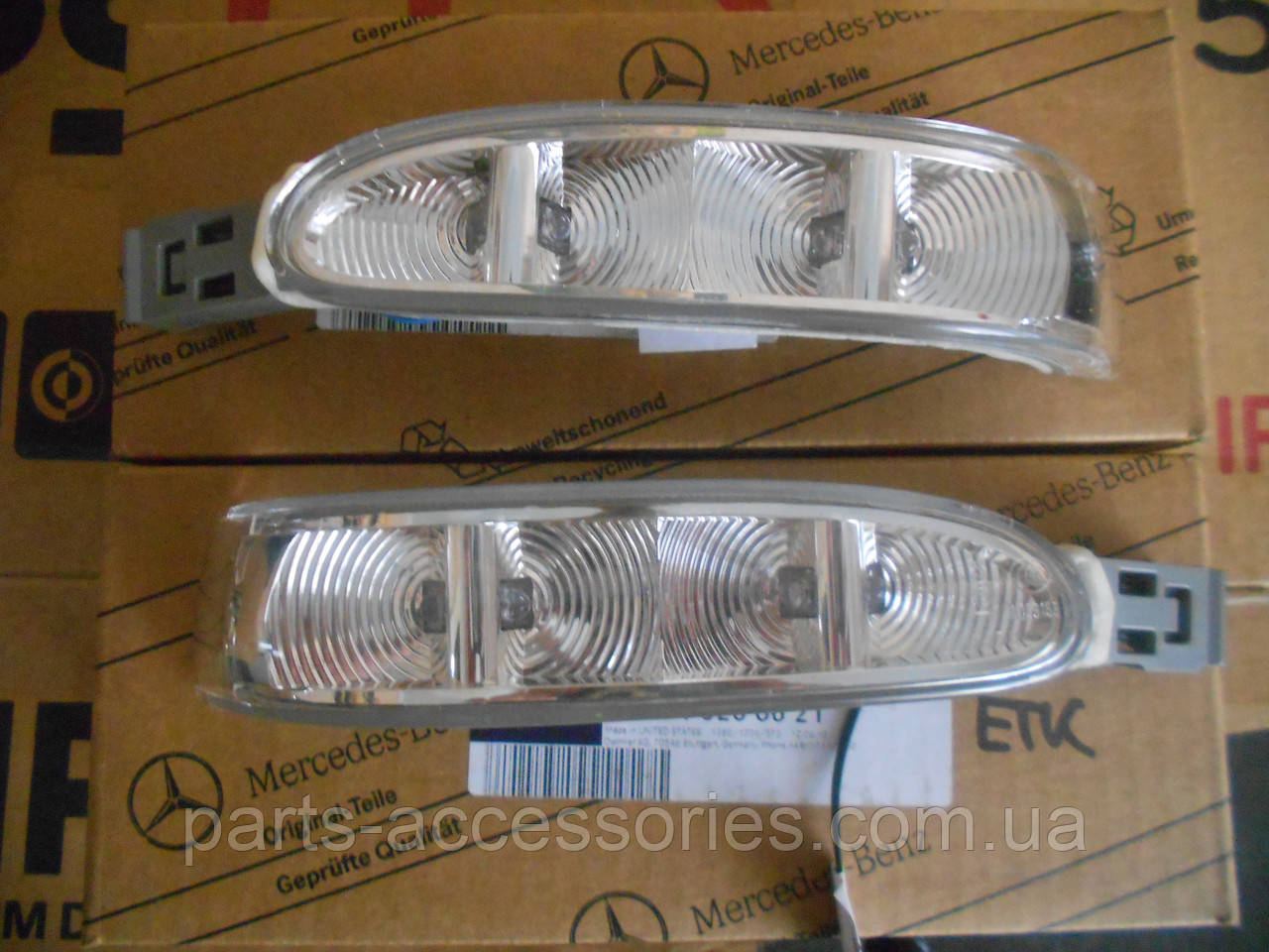 Поворотник повторювач в дзеркало ліве Mercedes ML W164 W 164 2006-2009 новий оригінал