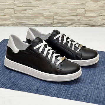 Дитячі шкіряні мокасини на шнурівці, колір чорний/білий