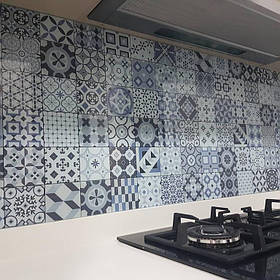 Стеклянная панель под плитку - установка на кухне в Запорожье 2