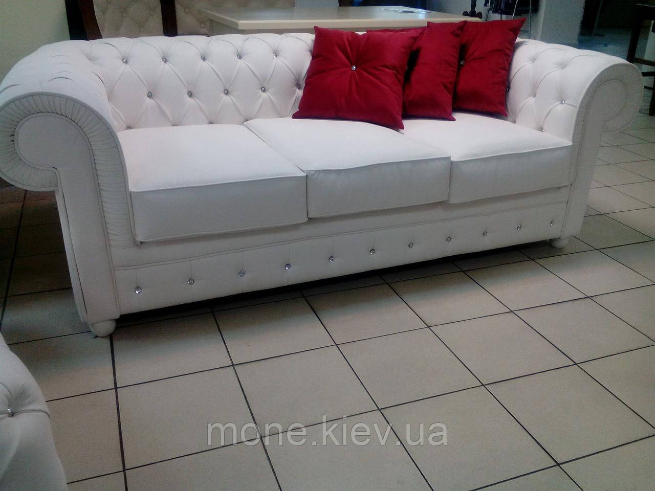 Тримісний диван Честер