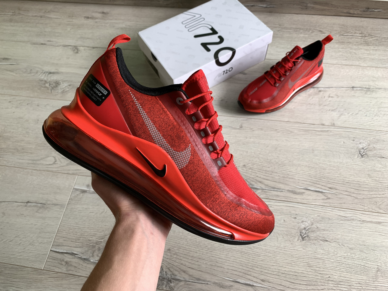 Чоловічі кросівки Nike Air Max 720