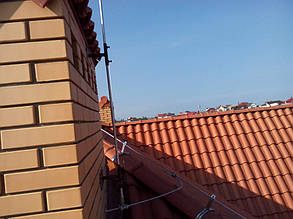 Молниеотвод установлен