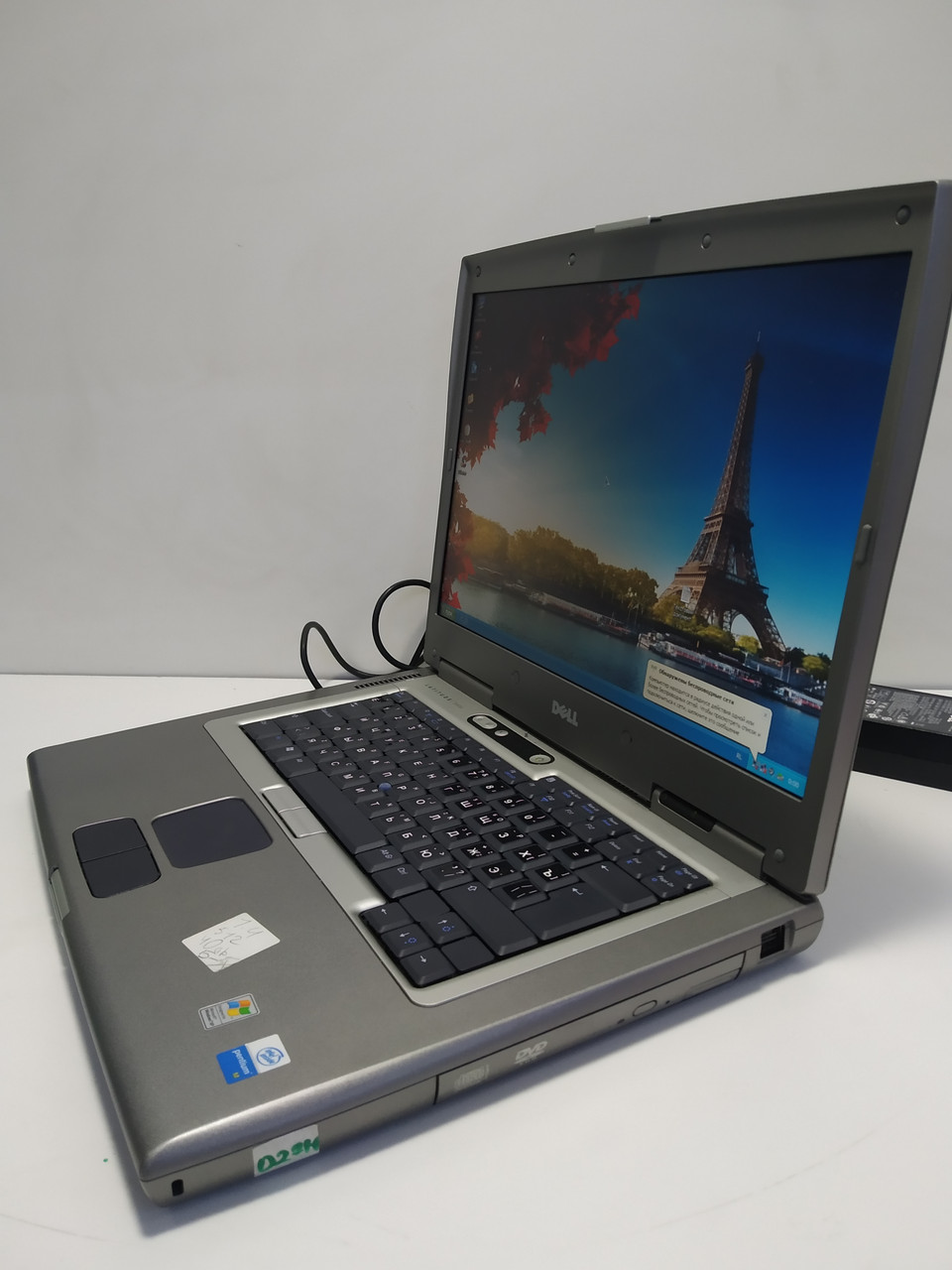 Dell Latitude D800\ Intel pentium m 1.4\ 512 МБ ОЗУ \ 40 ГБ HDD