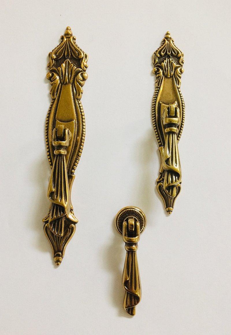 Ручка-підвіска CLASSICO на підкладці італійська класика