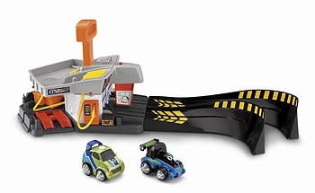 Fisher-Price Rev'n Go Garage Супер Трек і 2 монстр машини спецефекти заправка гараж, фото 2