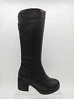 Чорні шкіряні зимові чоботи. Маленькі розміри (35).