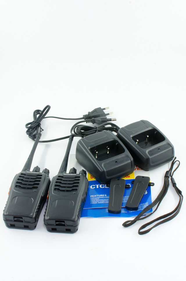 КОМПЛЕКТ ИЗ ДВУХ РАЦИЙ BAOFENG BF-888S