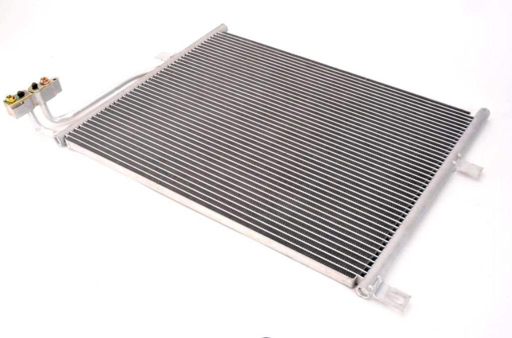 Радіатор кондиціонера БМВ 3 Е46 - BMW 3 E46 (1.6-3.2) 1998-2007, фото 1