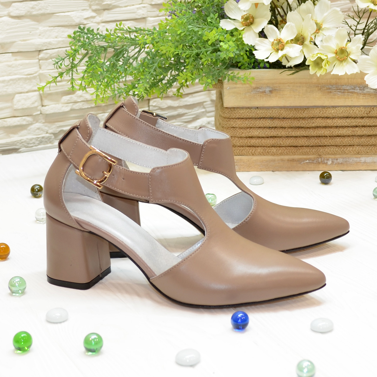 Туфли женские кожаные на невысоком устойчивом каблуке, цвет визон ...