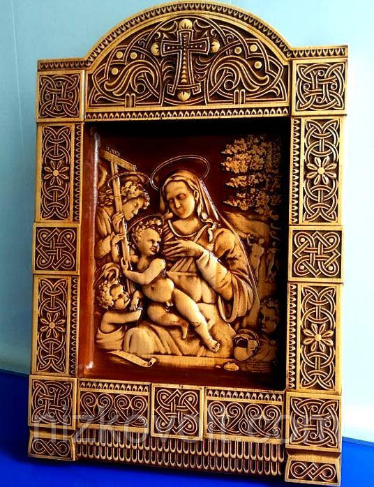 Різьблена картина (панно) "Мадонна з немовлям" 400х275х36 мм, фото 1