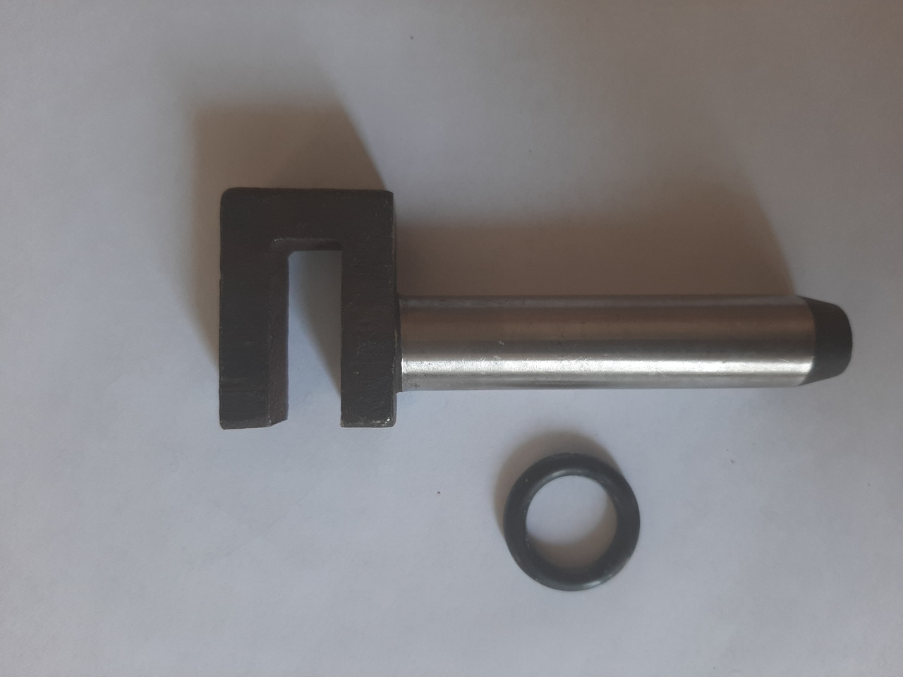 Шток підкатного домкрата 16мм та гумове кільце