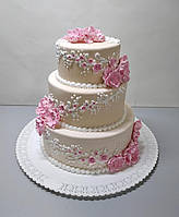 Торт триярусний