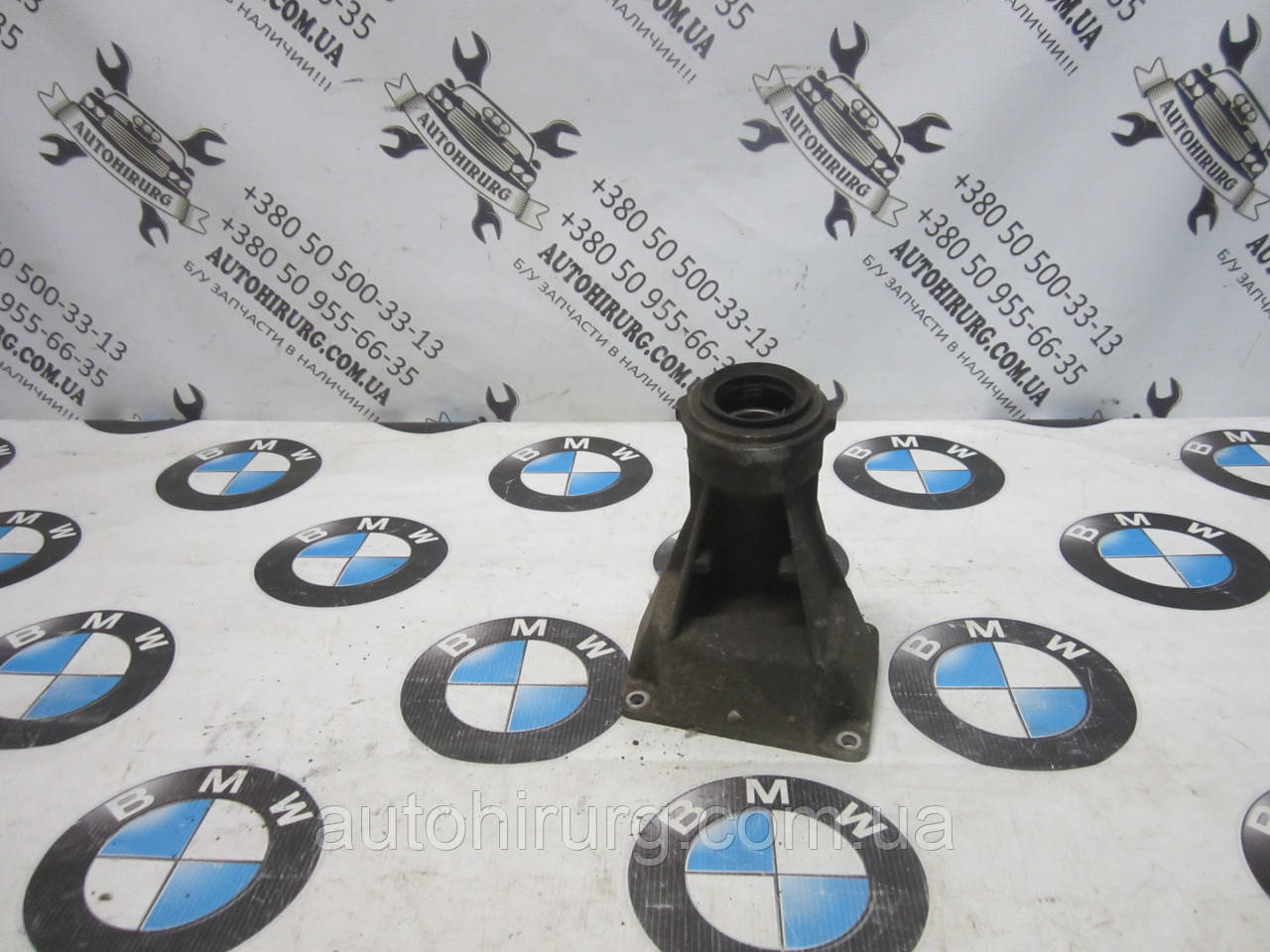 Кронштейн передньої півосьви bmw e53 x-series (7503116)